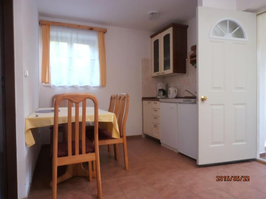 Ubytování u Máchova jezera - Apartmány - Ludmila Grulišová Doksy  Exterior foto