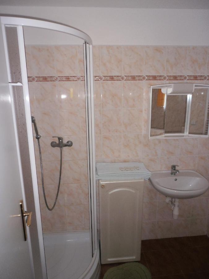 Ubytování u Máchova jezera - Apartmány - Ludmila Grulišová Doksy  Exterior foto