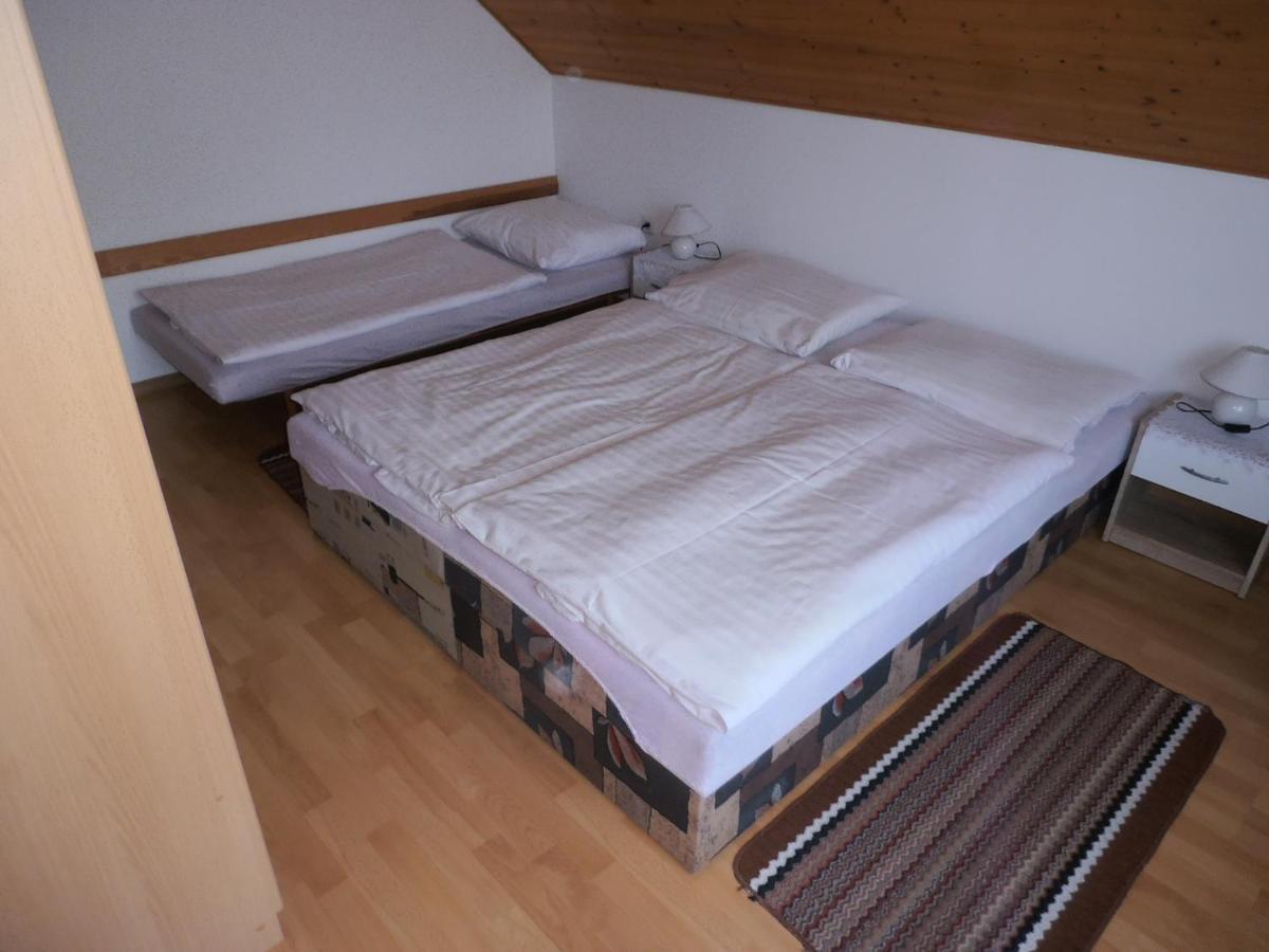 Ubytování u Máchova jezera - Apartmány - Ludmila Grulišová Doksy  Exterior foto