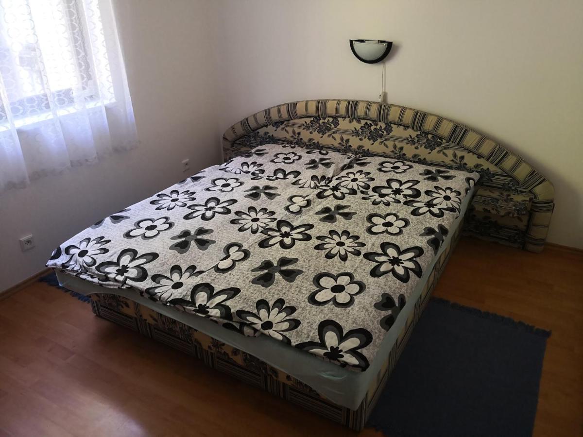 Ubytování u Máchova jezera - Apartmány - Ludmila Grulišová Doksy  Exterior foto
