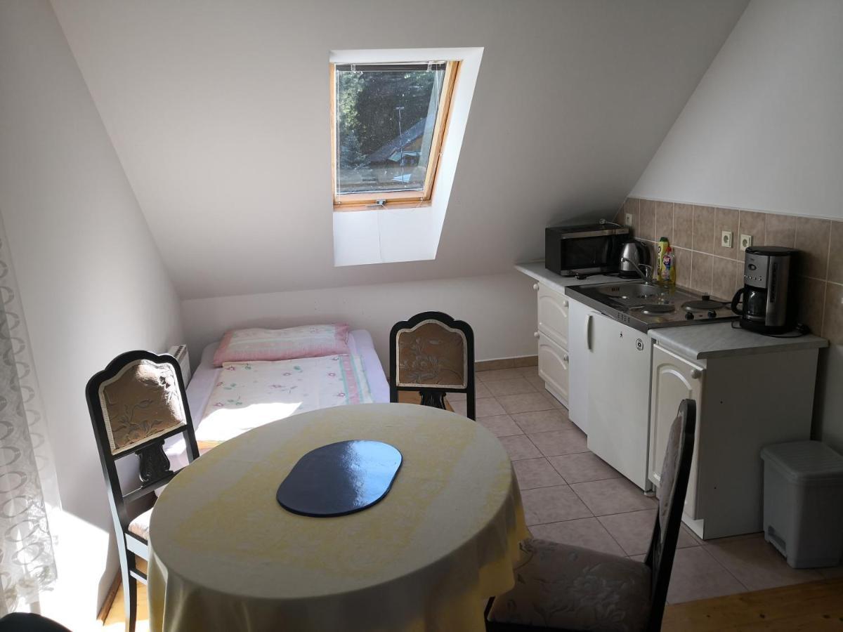 Ubytování u Máchova jezera - Apartmány - Ludmila Grulišová Doksy  Exterior foto
